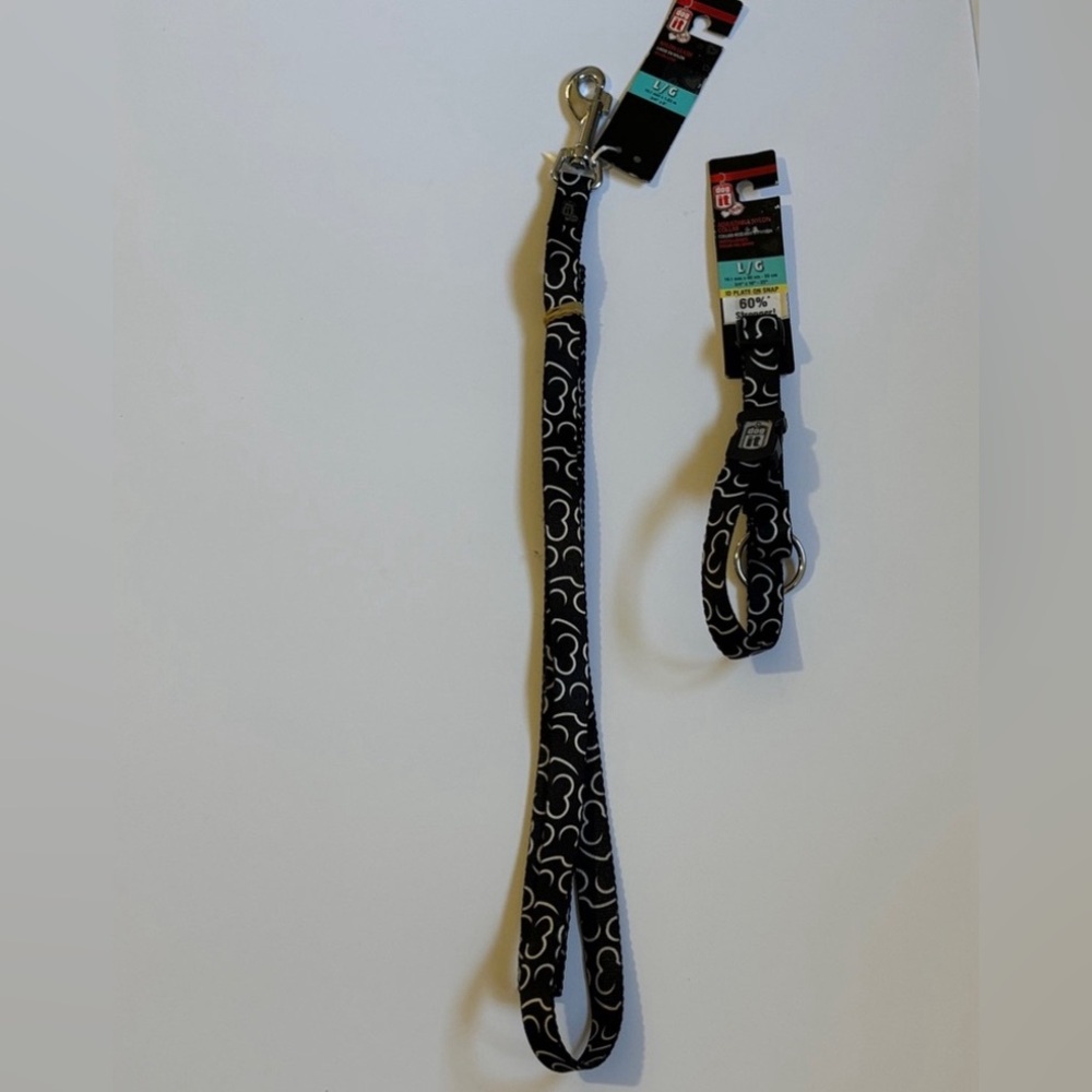 NEW Black and White Bone Patterned Dog Leash/Collar Set With ID Plate - Large
